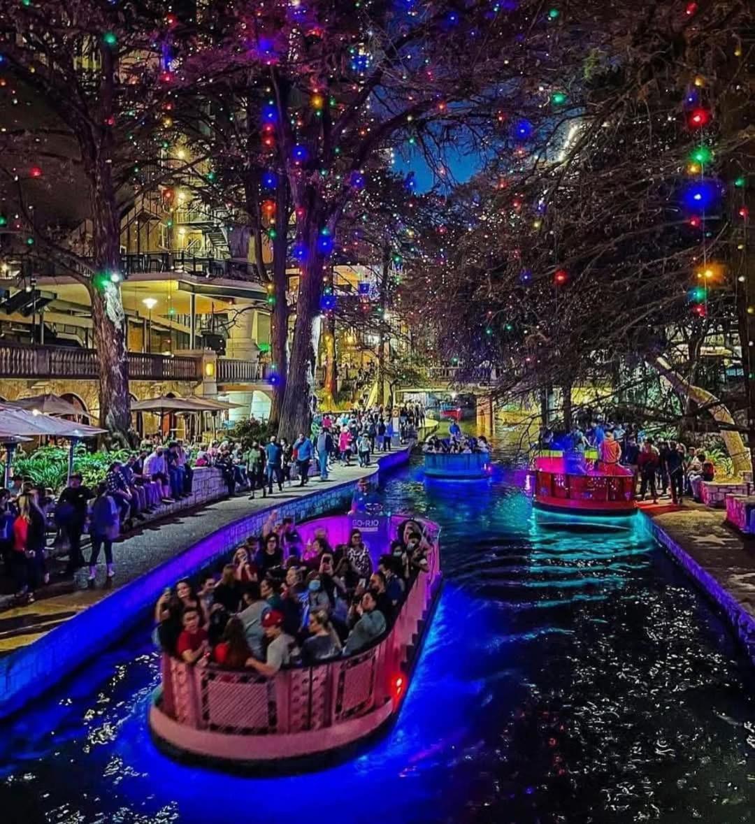 Viva Fiesta Condo On San Antonio Riverwalk ภายนอก รูปภาพ