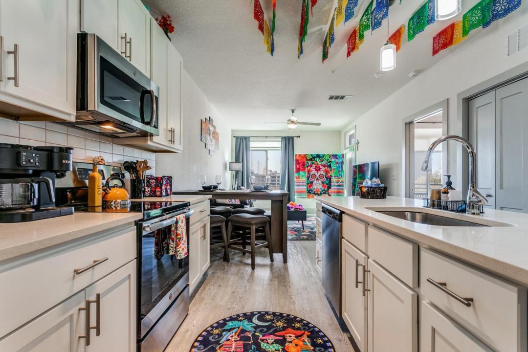 Viva Fiesta Condo On San Antonio Riverwalk ภายนอก รูปภาพ